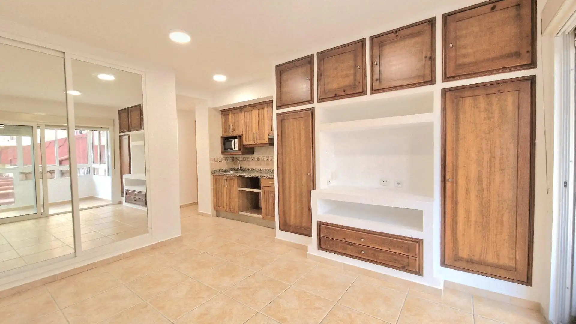 Vivienda con piscina en venta en Avenida Avenida Gamonal, imagen 4