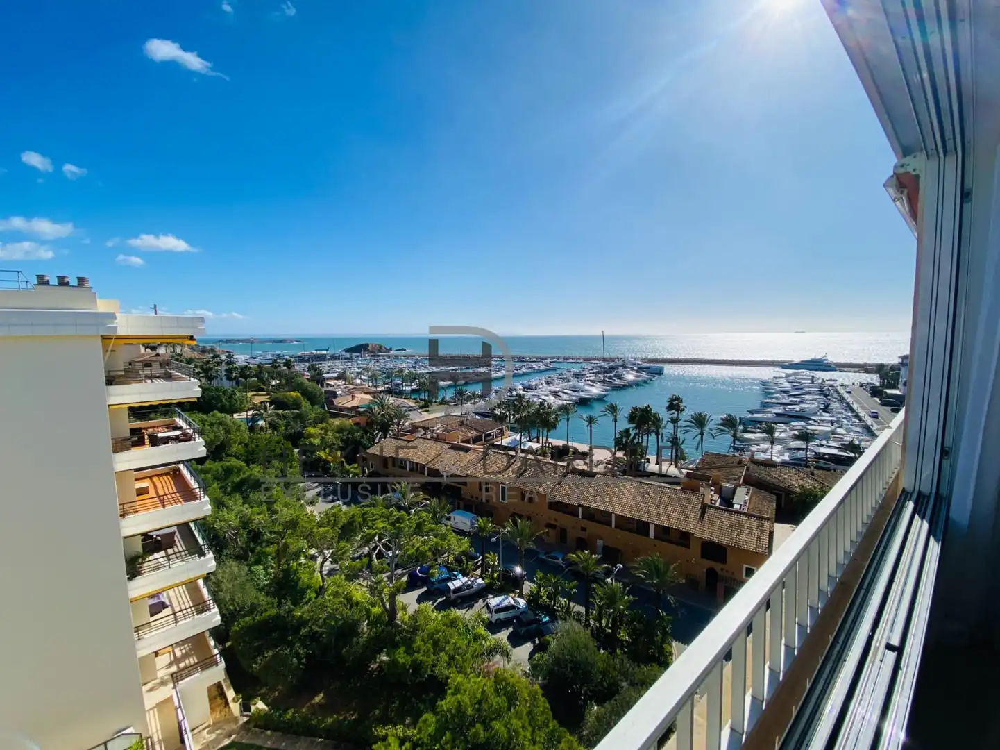 Vista exterior de Àtic en venda en Calvià amb Aire condicionat i Piscina comunitària