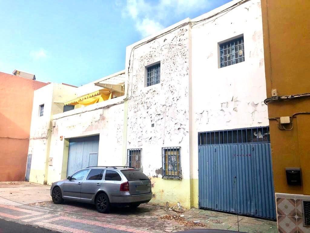 Vista exterior de Residencial en venda en San Bartolomé de Tirajana