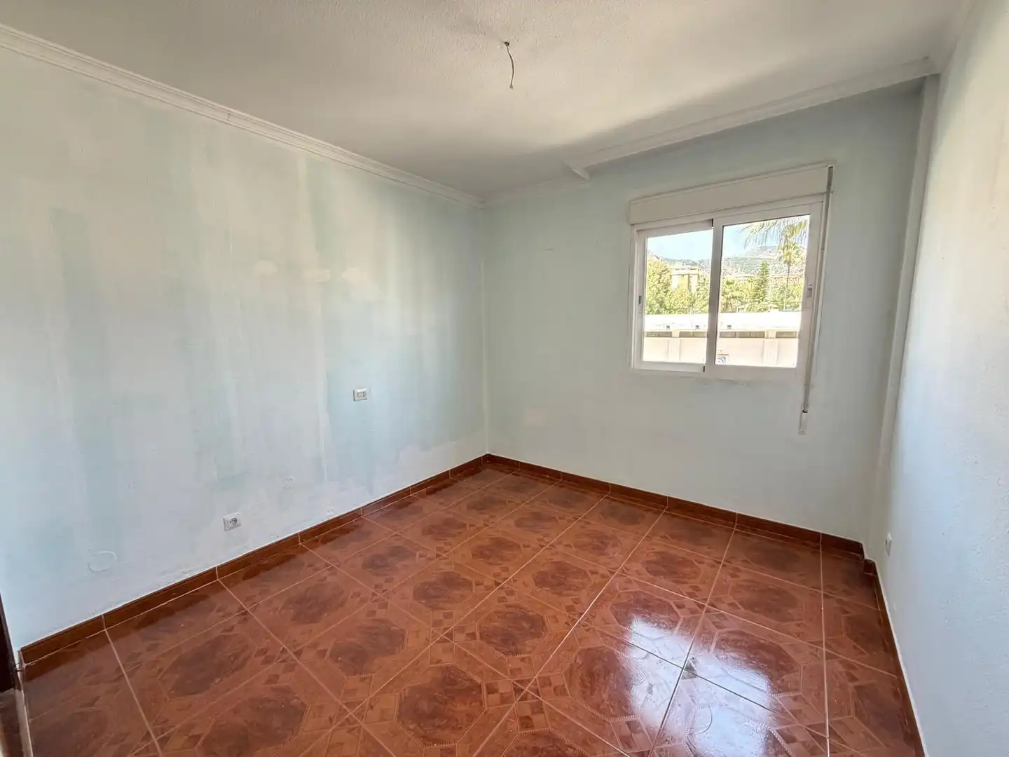 Habitación de Piso en venta en Torremolinos con Terraza y Piscina comunitaria