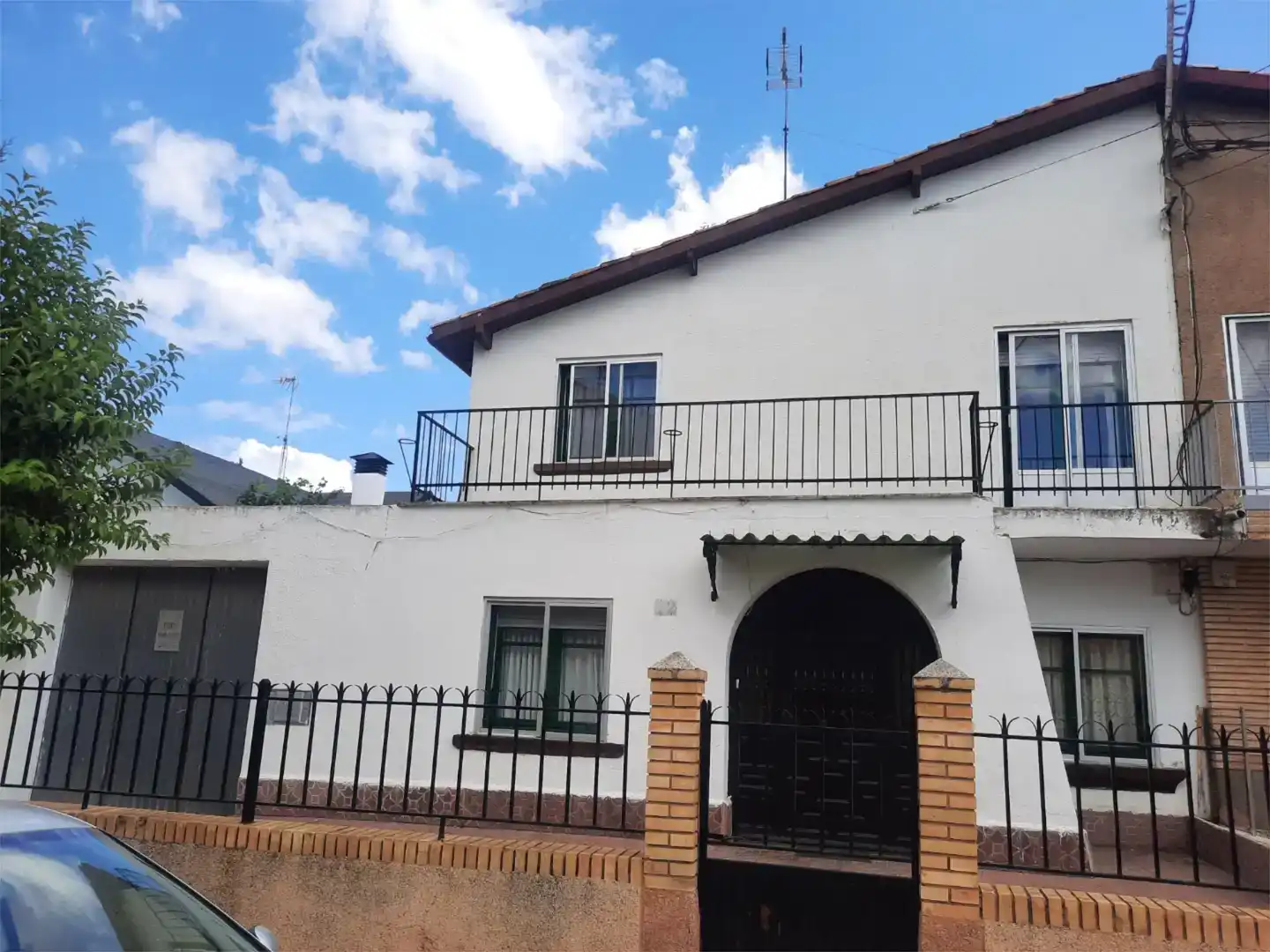 Vista exterior de Casa adosada en venda en Corella amb Jardí privat, Traster i Forn