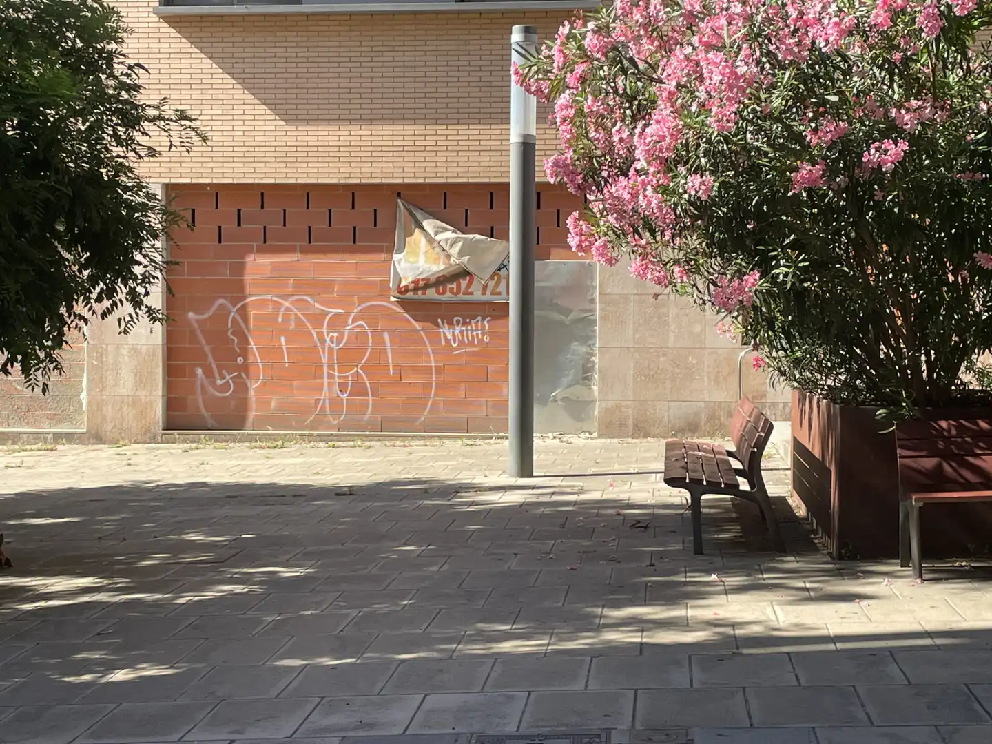 Local comercial en venta en Carrer de Pau Casals 122, imagen 2