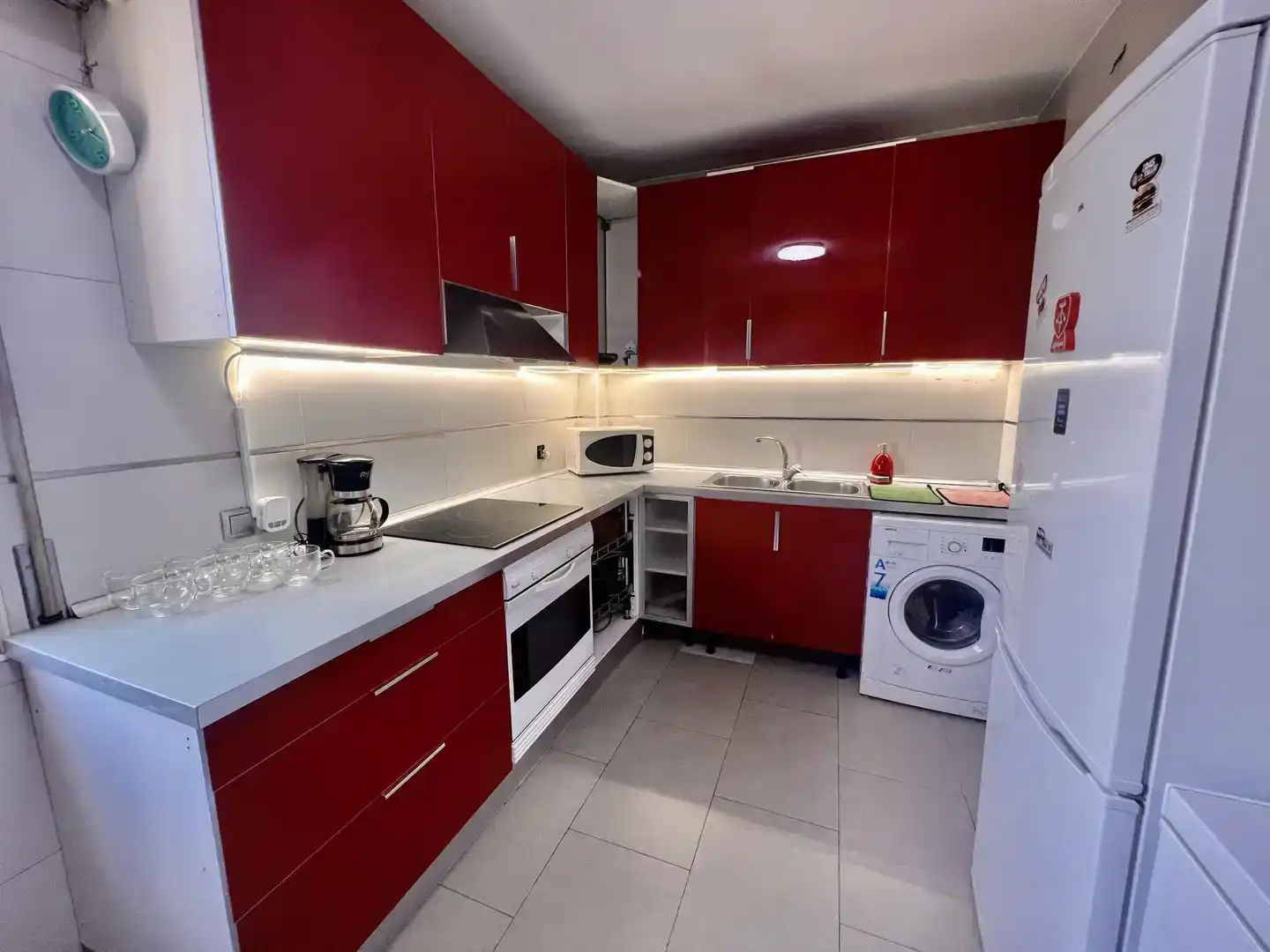 Cocina de Casa o chalet para compartir en Pozuelo de Alarcón con Aire acondicionado, Jardín privado y Amueblado