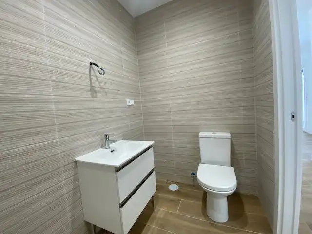 Bathroom of Detached homes for sale in Mazarambroz