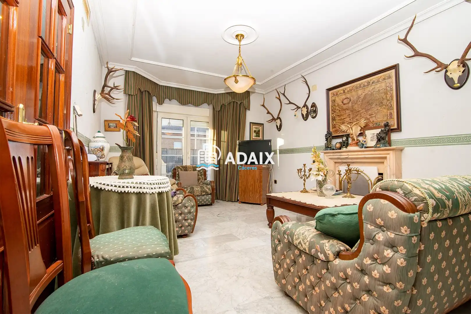 Chalet con terraza en venta en C/ ESCORPIO, imagen 7