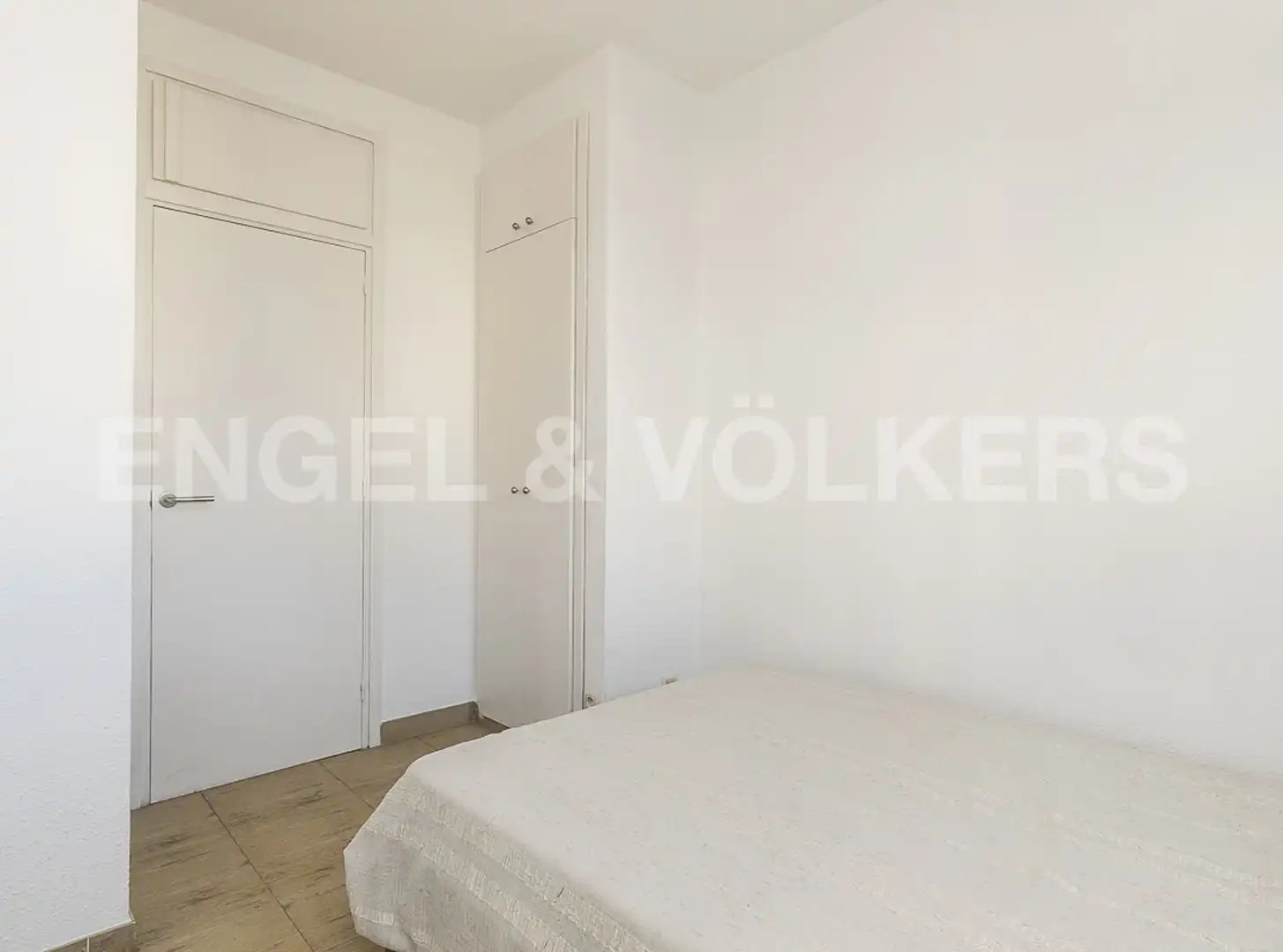 Habitación de Piso en venta en Barcelona con Calefacción y Parquet