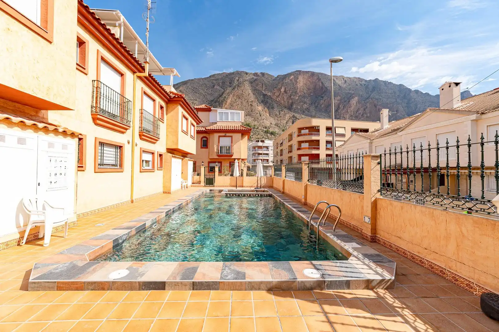 Vista exterior de Casa o xalet en venda en Redován, Alicante