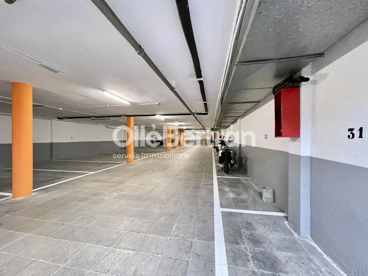 Parkplatz von Garage zur Miete in L'Hospitalet de Llobregat