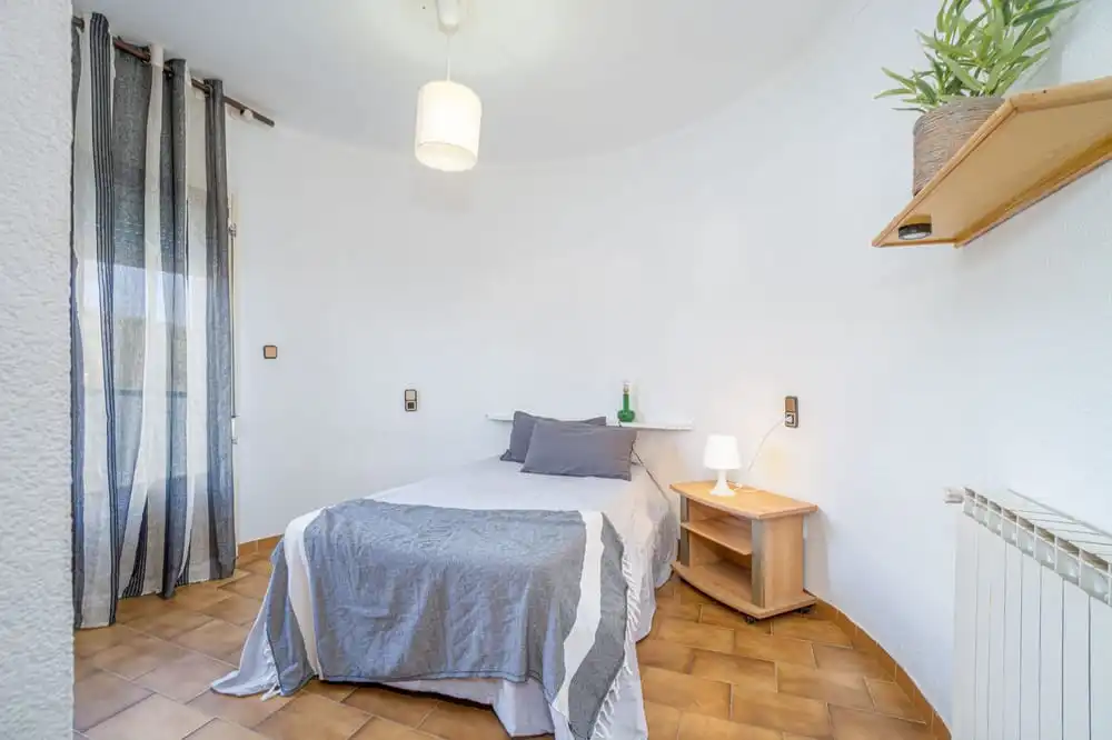 Dormitori de Casa o xalet en venda en Roses amb Calefacció, Jardí privat i Terrassa