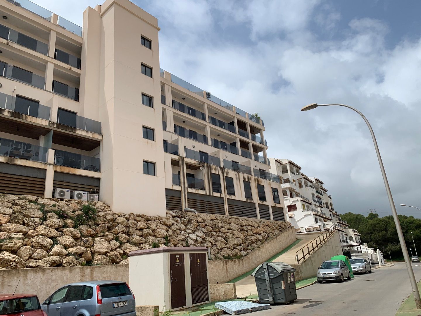 Vista exterior de Garatge en venda en Orihuela