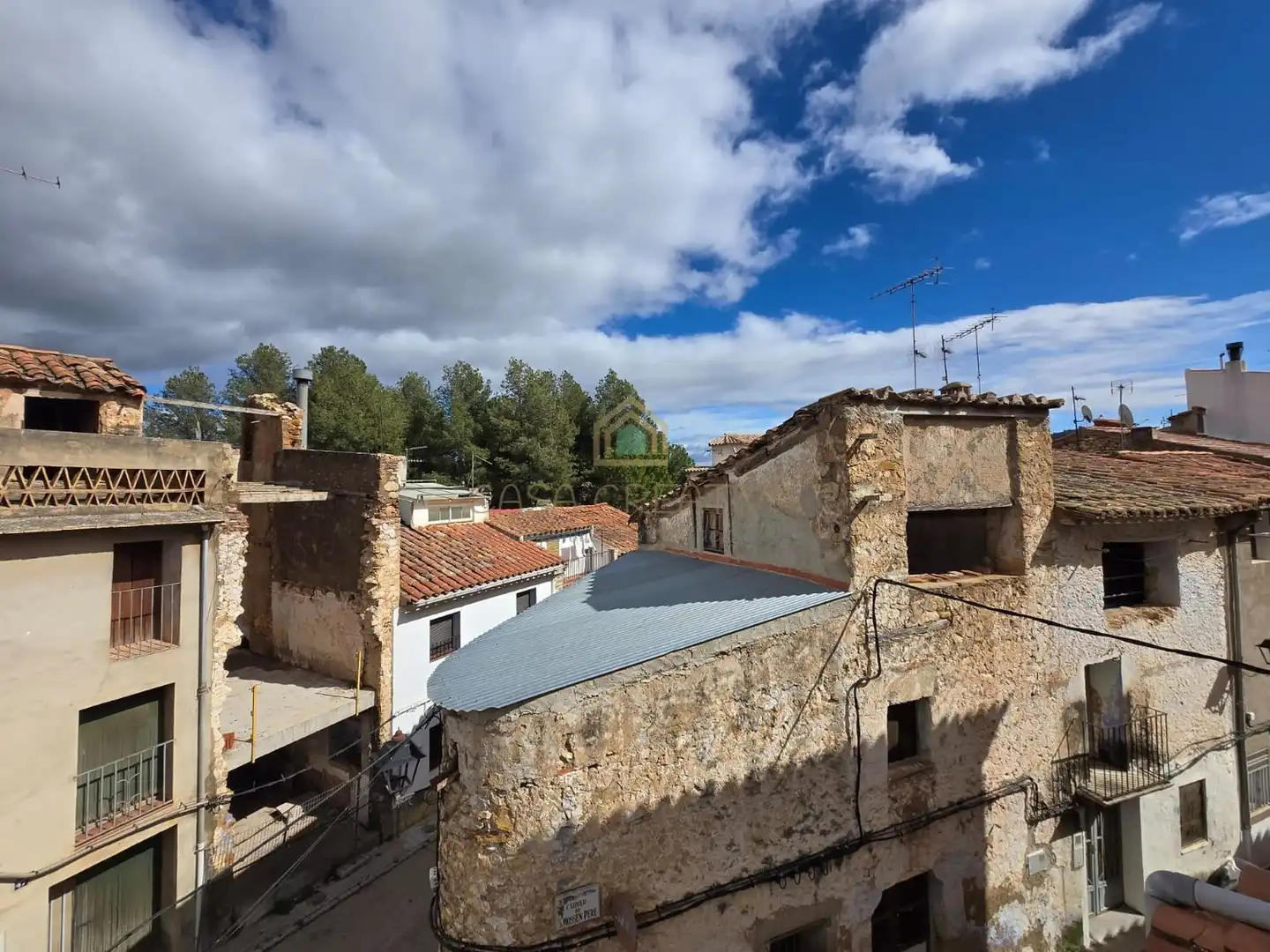Vista exterior de Casa o xalet en venda en Atzeneta del Maestrat amb Aire condicionat i Terrassa