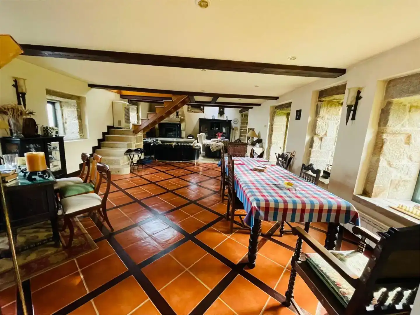 Menjador de Casa o xalet en venda en Meis amb Jardí privat, Piscina i Moblat