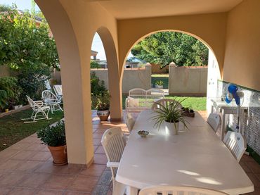 Villa in vendita a Calle Montes Centrales