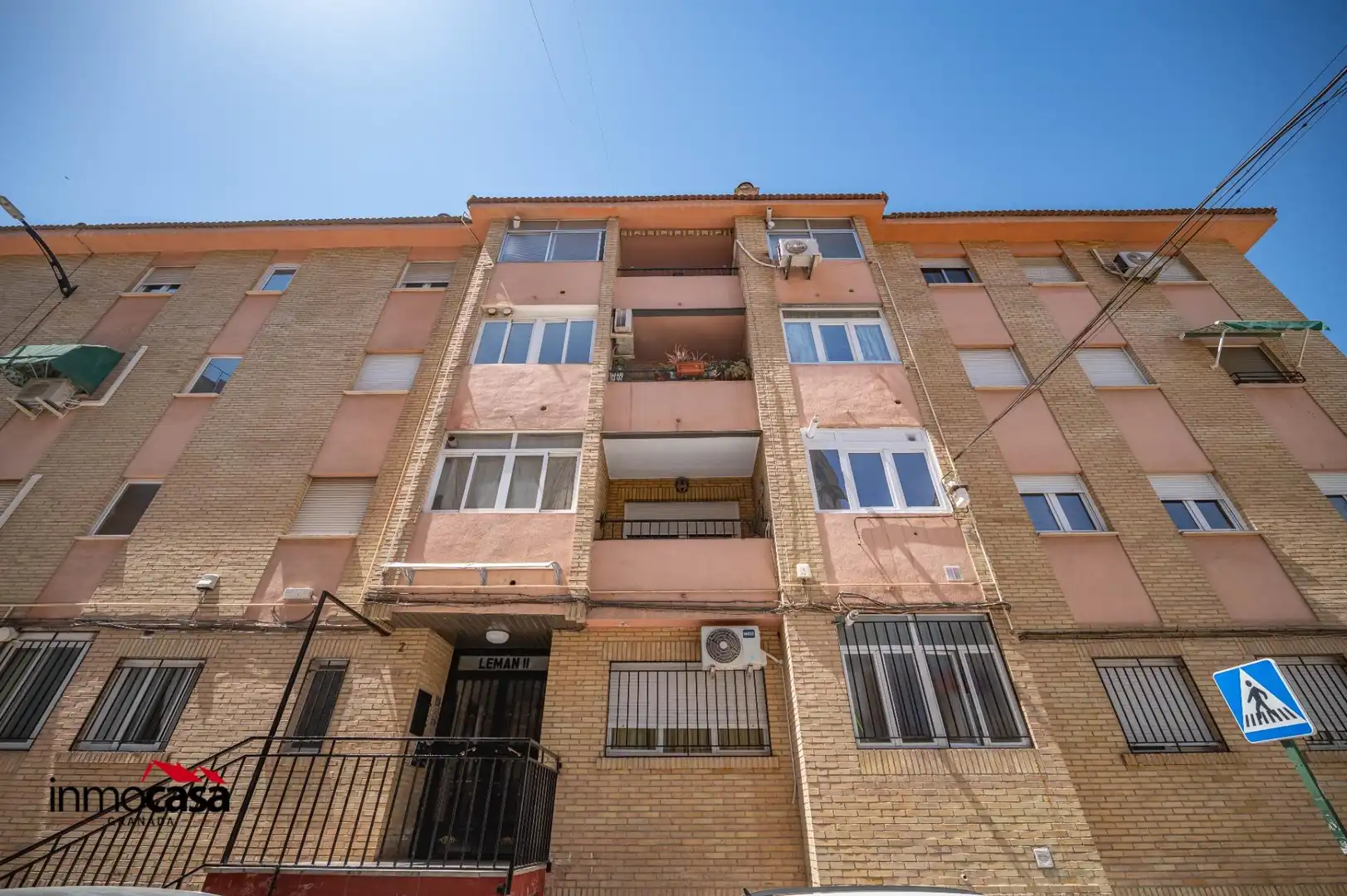 Vista exterior de Piso en venta en Granada con Aire acondicionado, Terraza y Balcón