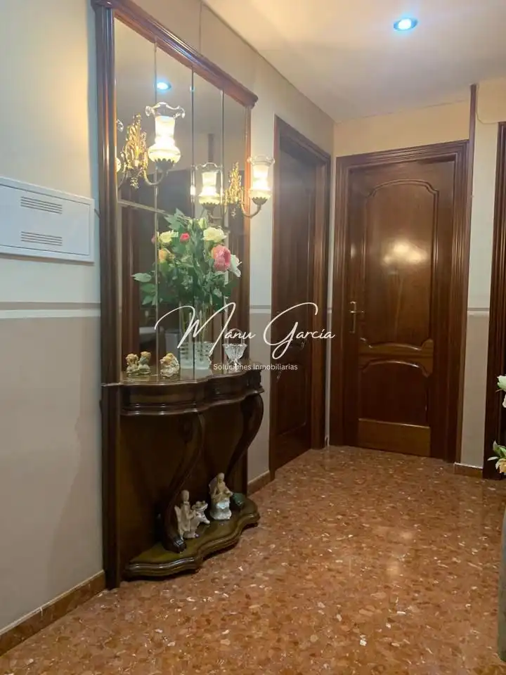 Planta baja en venta en Lucena con Aire acondicionado, Trastero y Amueblado