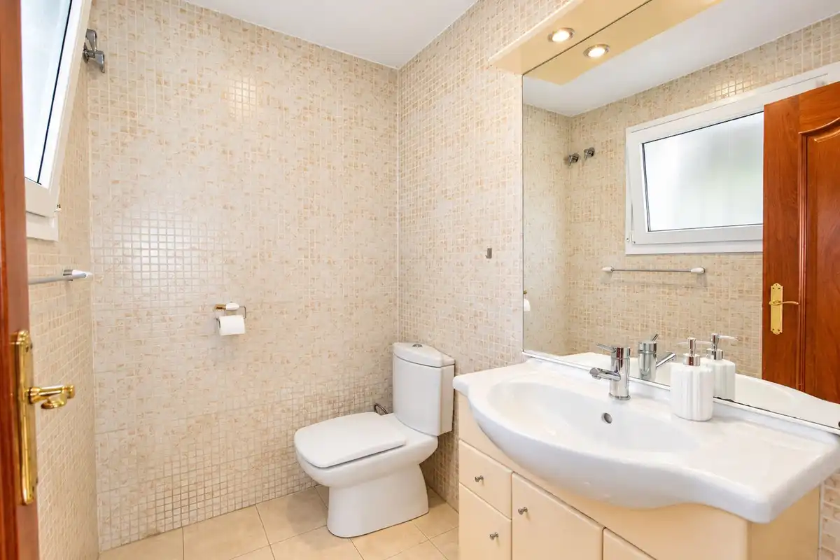 Bathroom of Houses for sale in Las Chapas - El Rosario