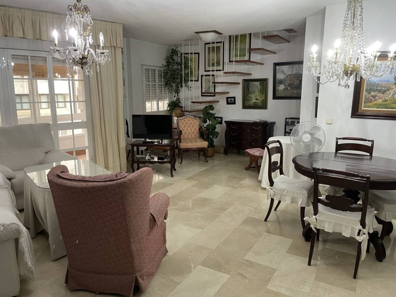 Sala d'estar de Pis en venda en Badajoz Capital amb Aire condicionat, Terrassa i Traster