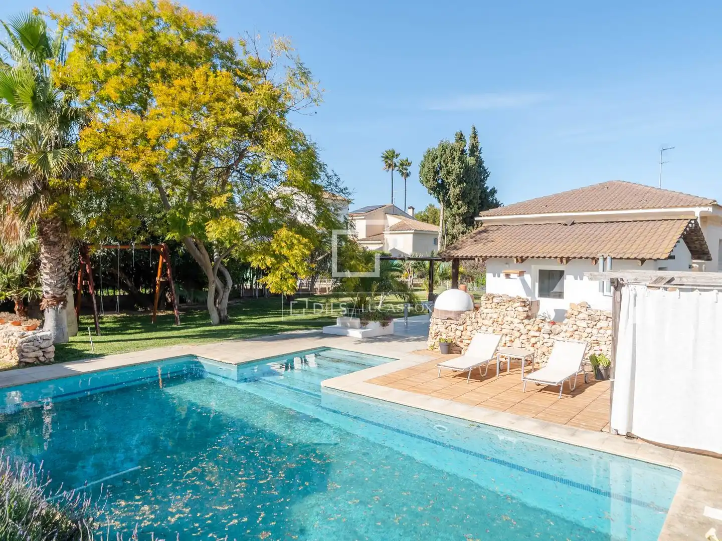 Vista exterior de Casa o chalet en venta en La Pobla de Vallbona con Aire acondicionado, Calefacción y Jardín privado