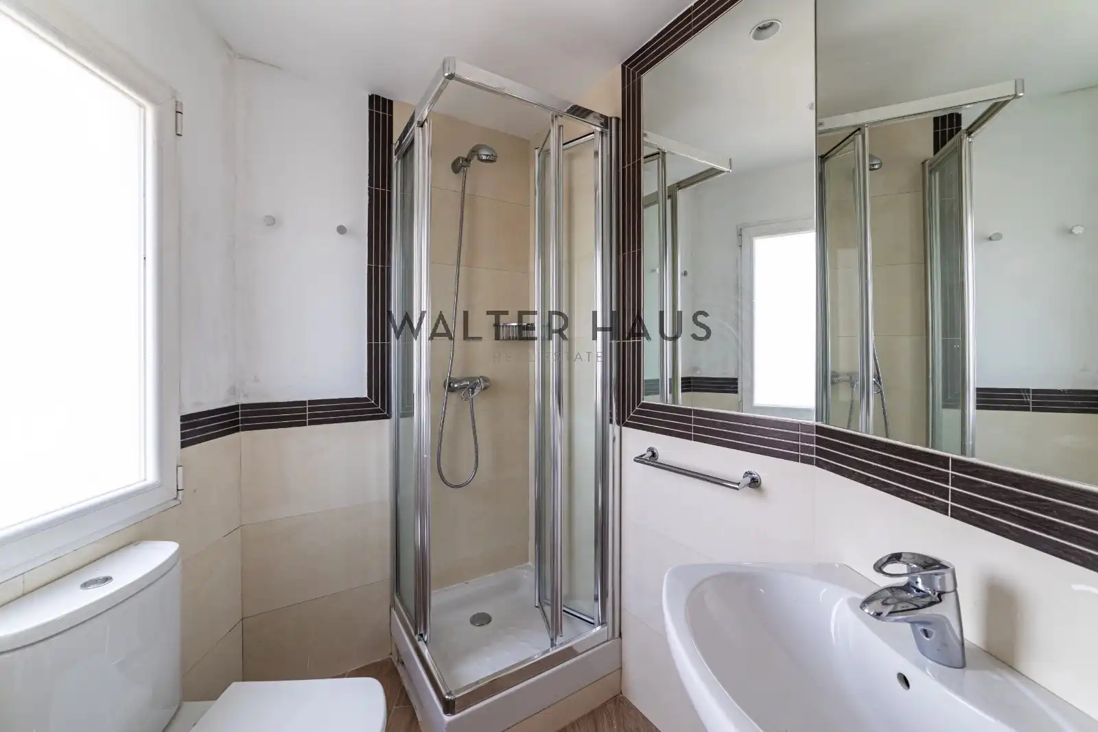 Baño de Piso de alquiler en Madrid con Aire acondicionado, Calefacción y Terraza