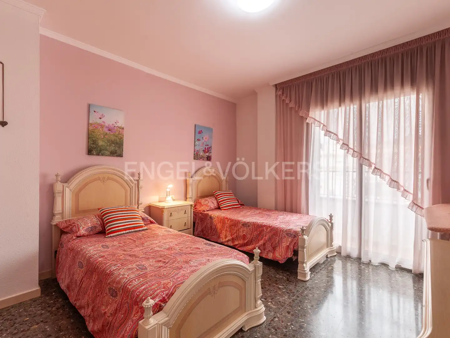 Habitación de Casa adosada en venta en Pineda de Mar con Aire acondicionado, Calefacción y Terraza