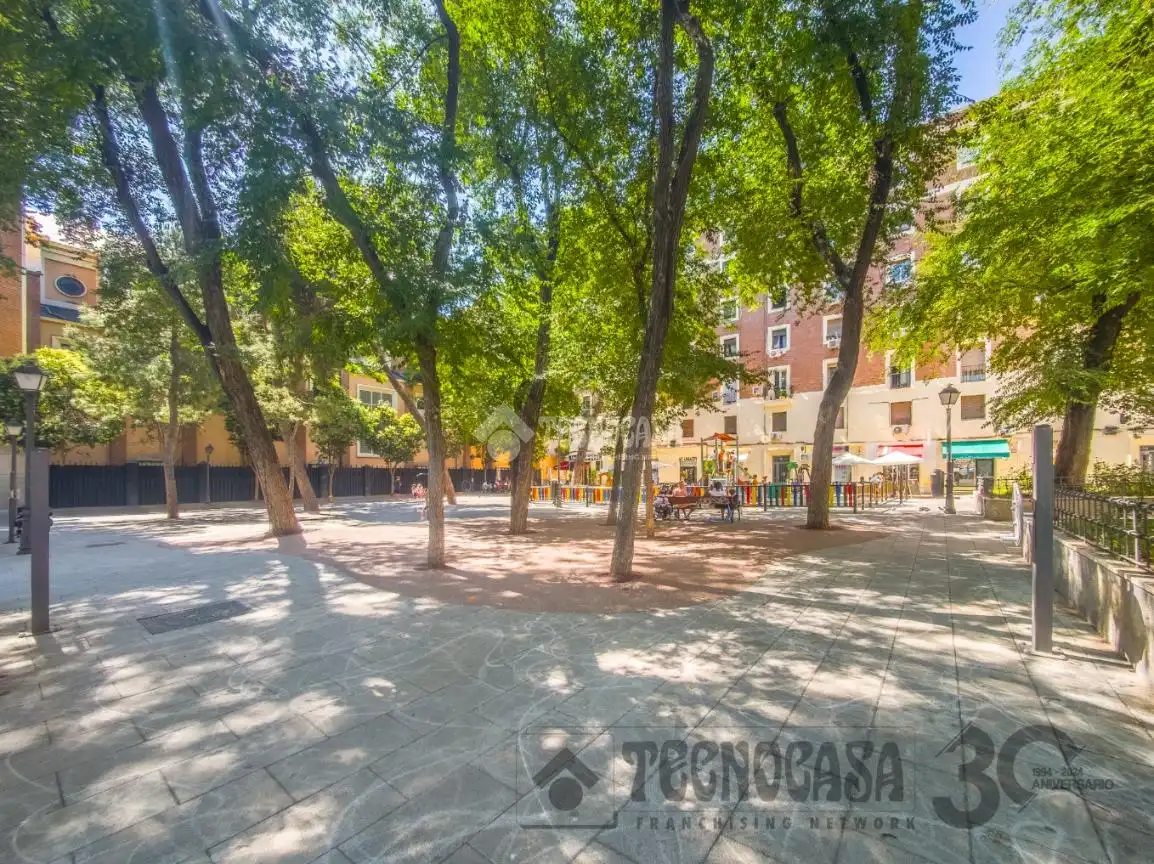 Vista exterior de Piso en venta en Madrid con Aire acondicionado, Calefacción y Balcón