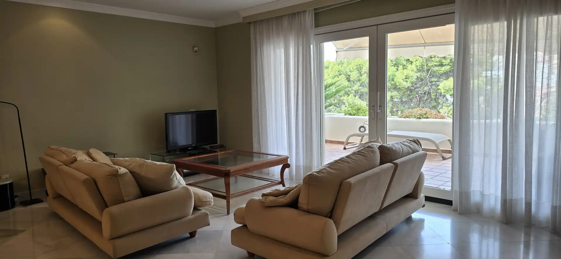 Sala de estar de Apartamento en venta en Torremolinos con Aire acondicionado, Calefacción y Terraza