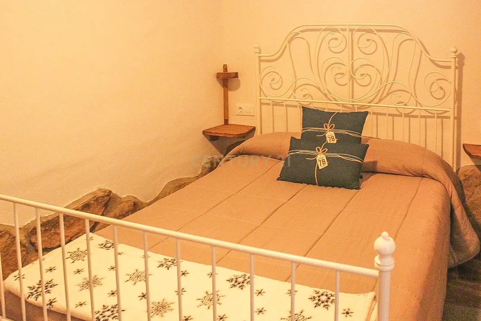 Dormitori de Casa o xalet en venda en Casas de Don Pedro amb Traster i Piscina