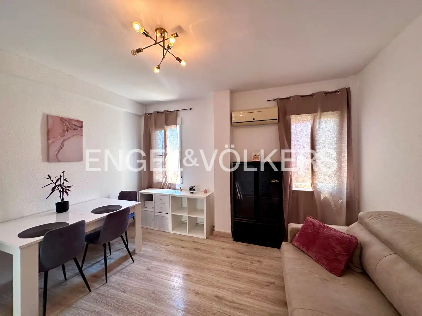 Wohnzimmer von Wohnung zur Miete in Valencia mit Klimaanlage, Heizung und Möbliert