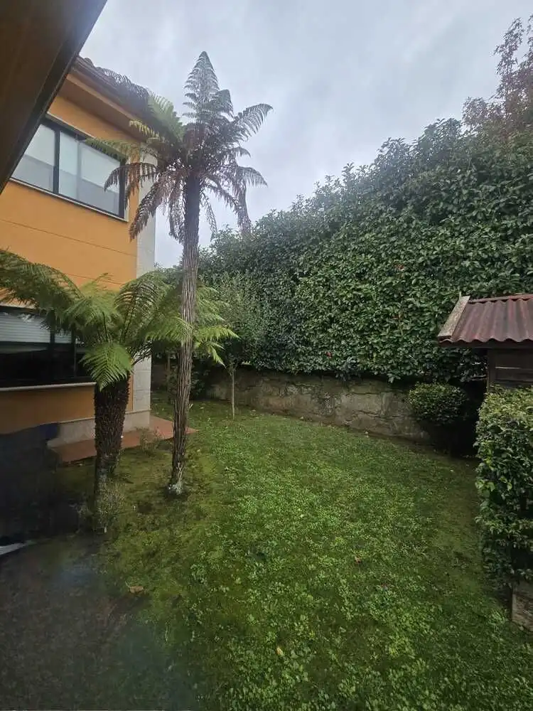 Casa con piscina en venta en A Malata - Catabois - Ciudad Jardín, imagen 4