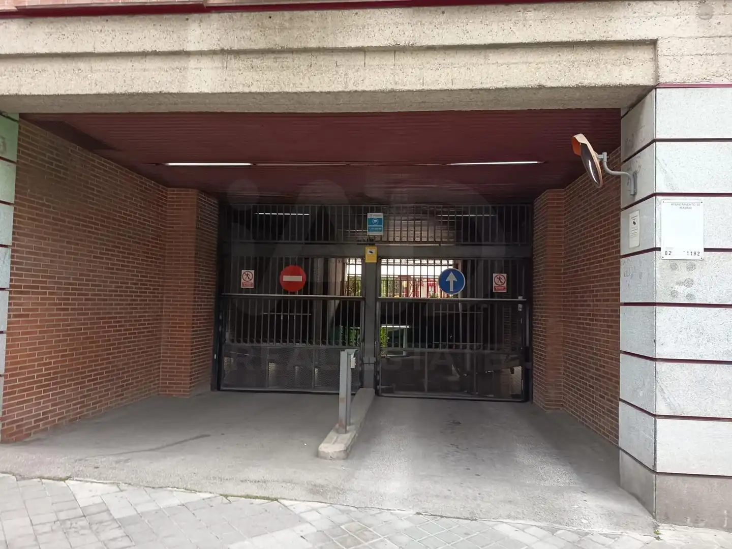 Parkplatz von Garage zum Verkauf in Madrid