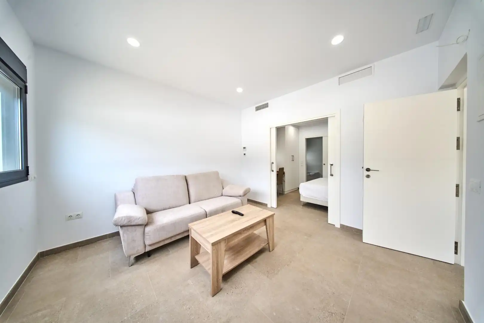 Sala d'estar de Casa o xalet en venda en Marbella amb Jardí privat, Terrassa i Traster