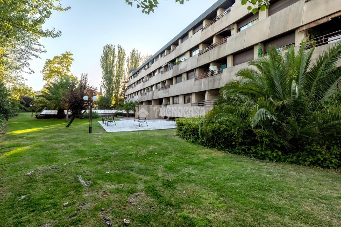 Vista exterior de Piso en venta en Las Rozas de Madrid con Aire acondicionado, Calefacción y Balcón