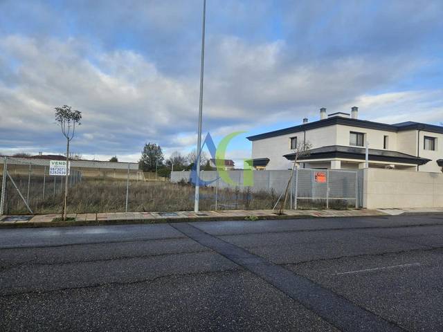 Terreno residencial en Venta en Villaquilambre