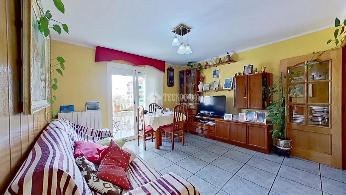 Piso con terraza en venta en Catalunya - Fontetes