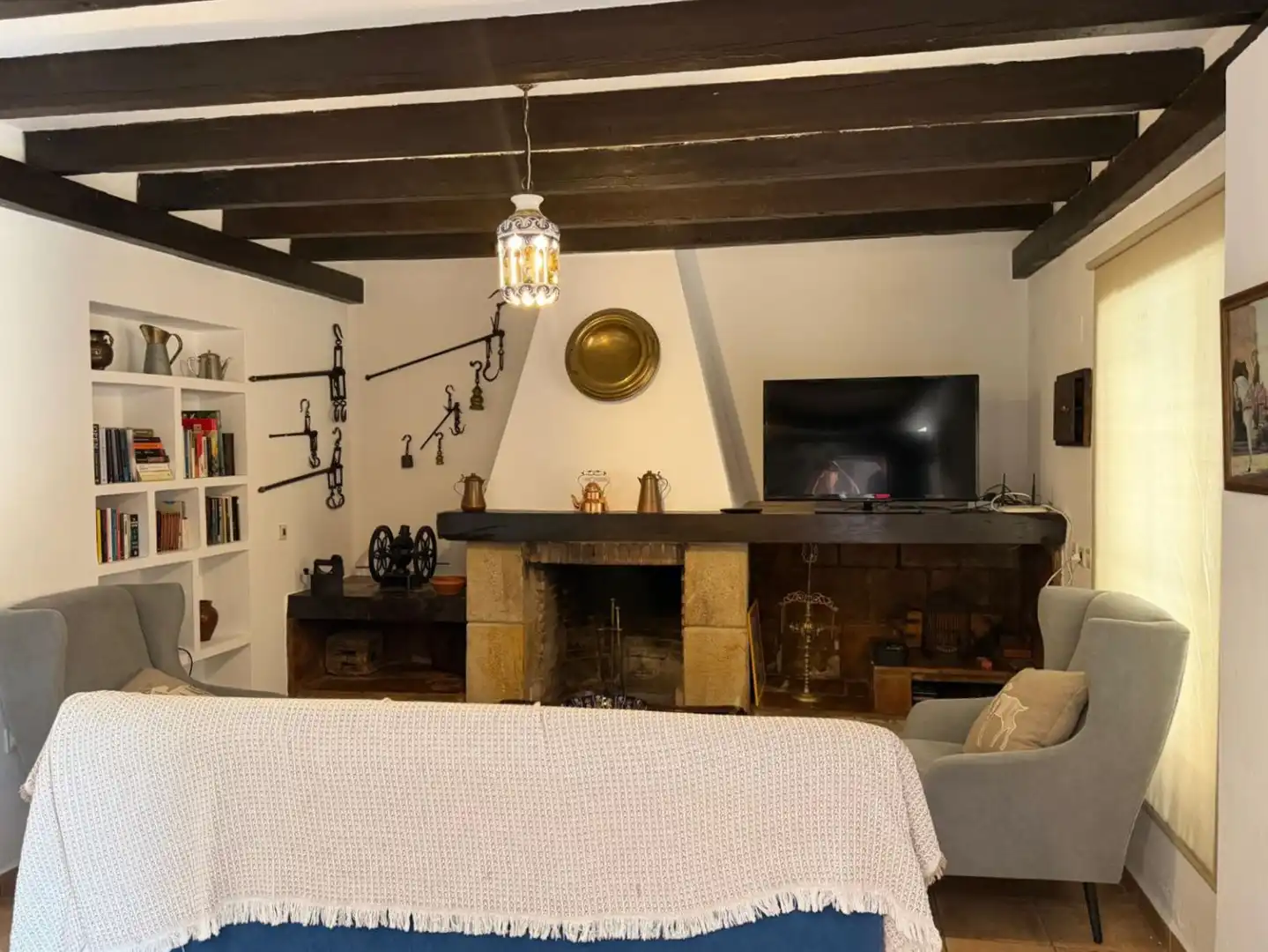 Sala d'estar de Finca rústica en venda en Gaucín amb Jardí privat, Terrassa i Piscina