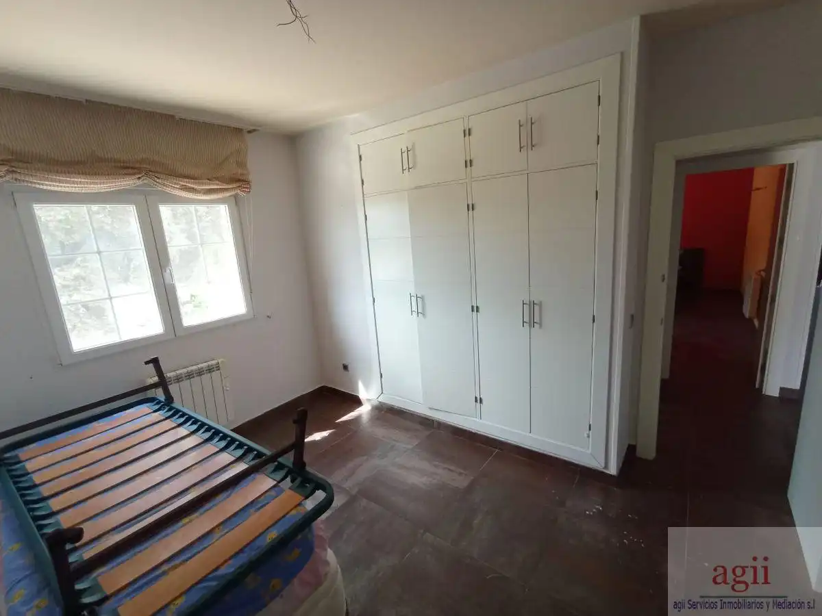 Dormitori de Casa o xalet en venda en Valdeaveruelo amb Aire condicionat, Calefacció i Piscina