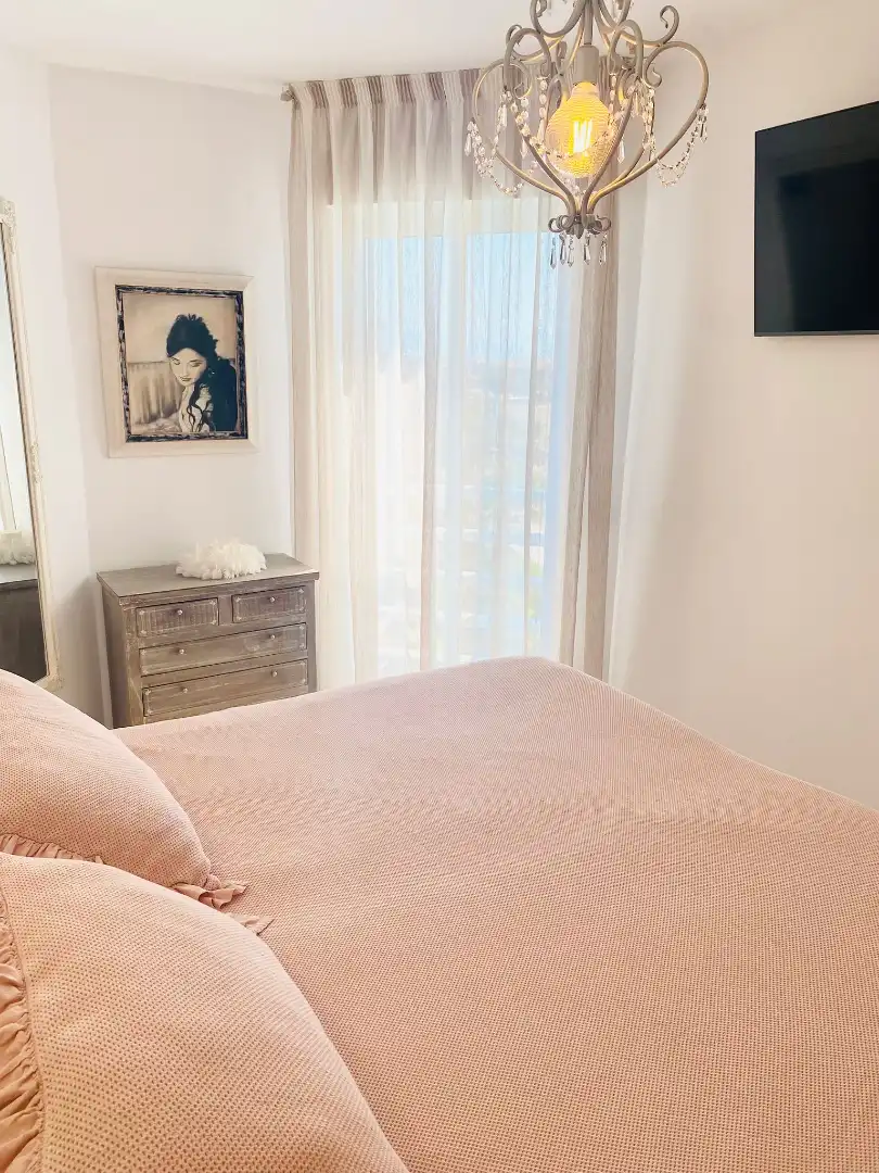 Schlafzimmer von Wohnung zur Miete in Benalmádena mit Klimaanlage, Terrasse und Möbliert