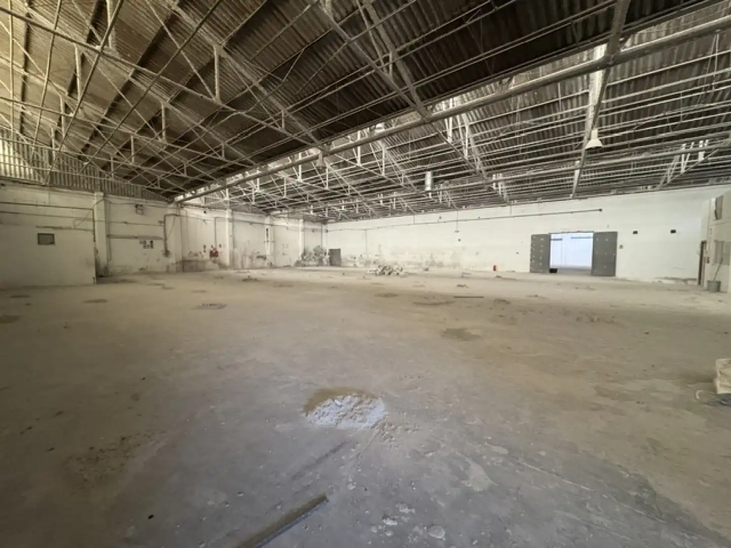Nave industrial de alquiler en Rafelbuñol / Rafelbunyol