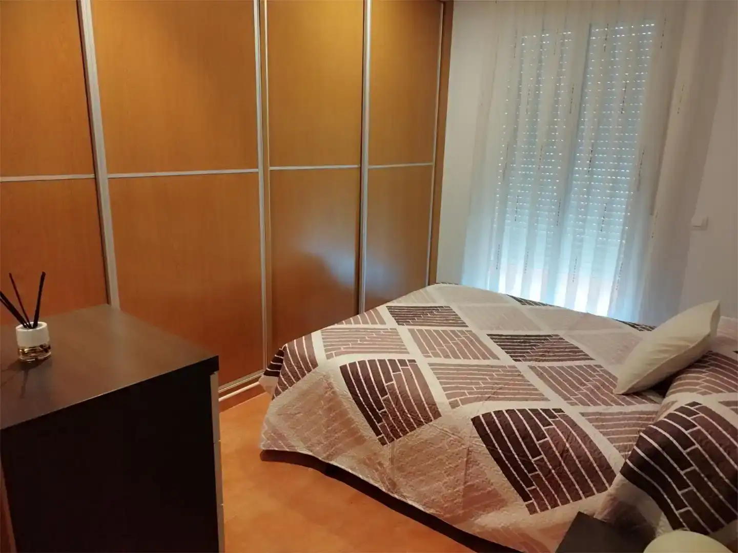 Habitación de Ático en venta en Serra con Aire acondicionado, Trastero y Amueblado