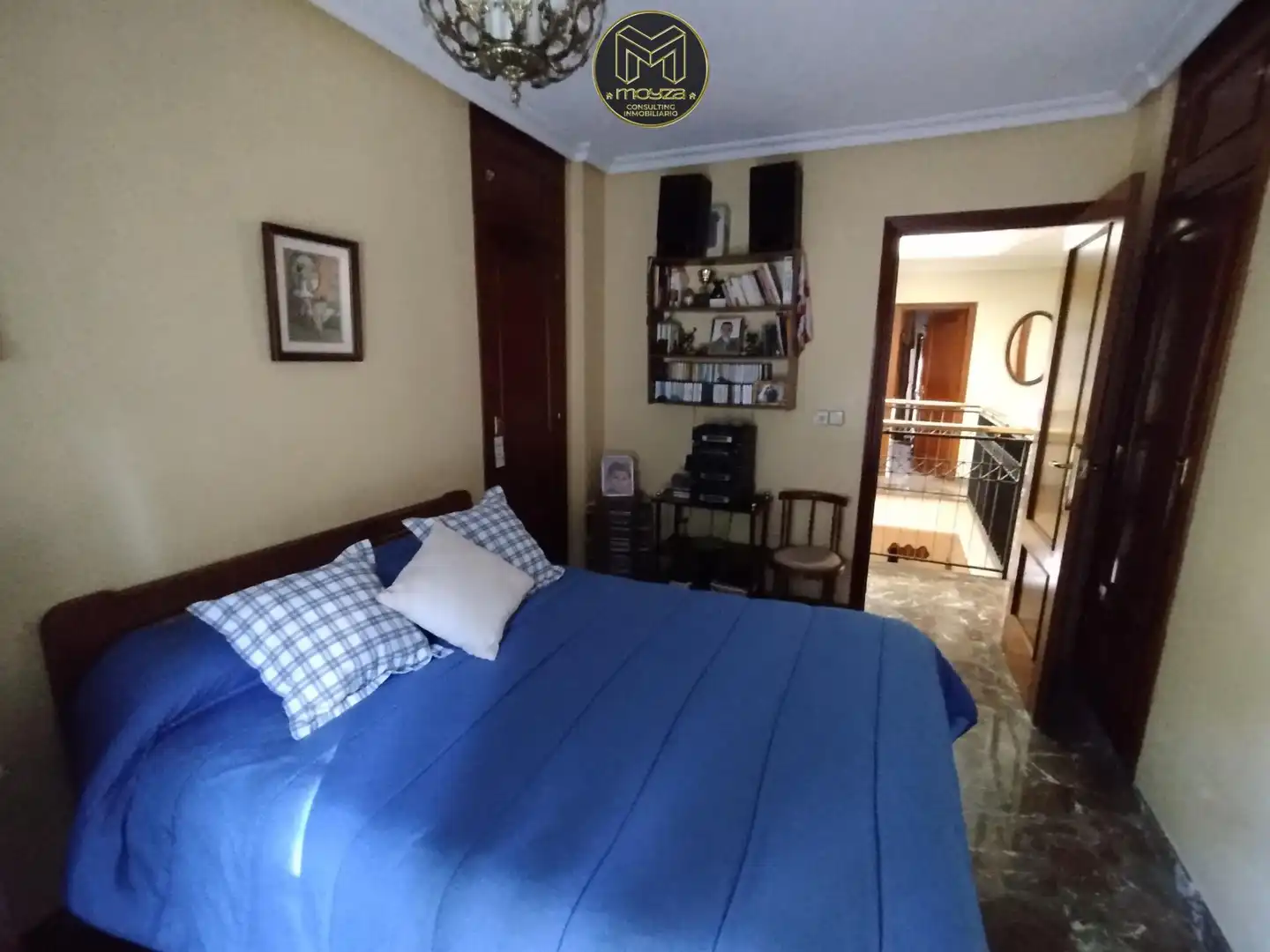 Dormitori de Casa o xalet en venda en Jaén amb Aire condicionat, Calefacció i Terrassa
