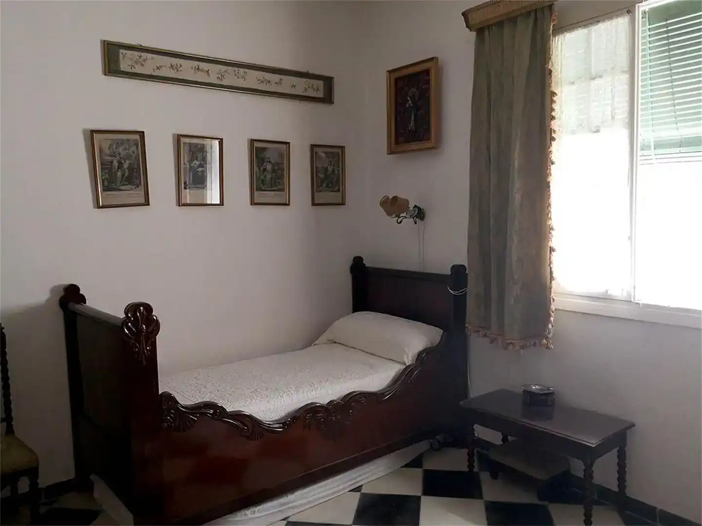 Habitación de Dúplex en venta en Puerto Real con Trastero, Amueblado y Balcón