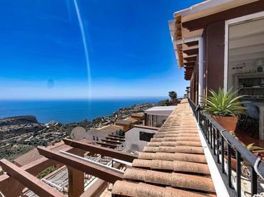 Apartment with pool for sale in Cumbre del Sol