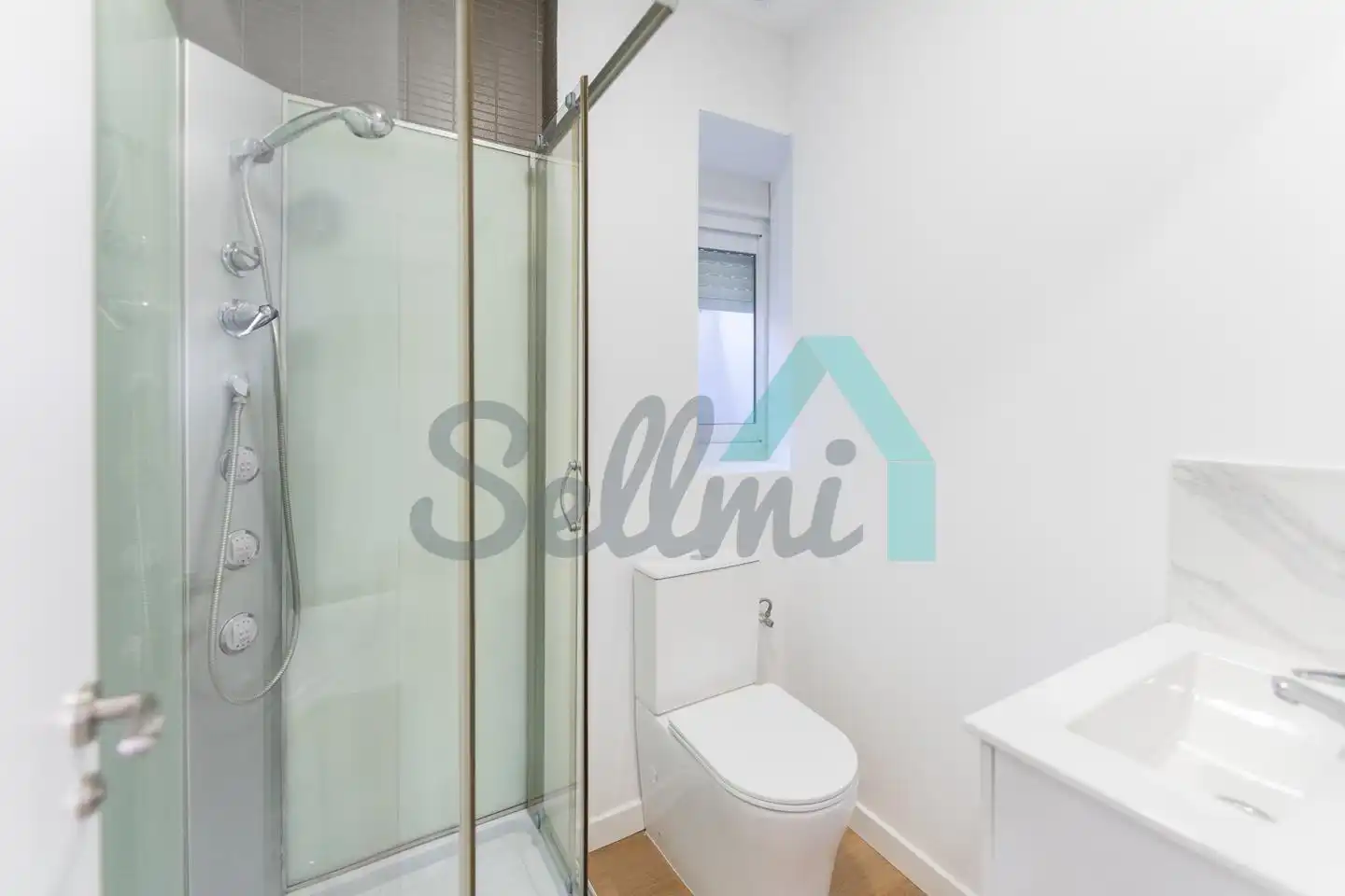 Bathroom of Ground floor for rent in Mieres (Asturias)  with Heating