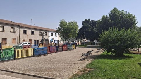 Foto 2 de Casa adosada en venta en Vilches, Jaén