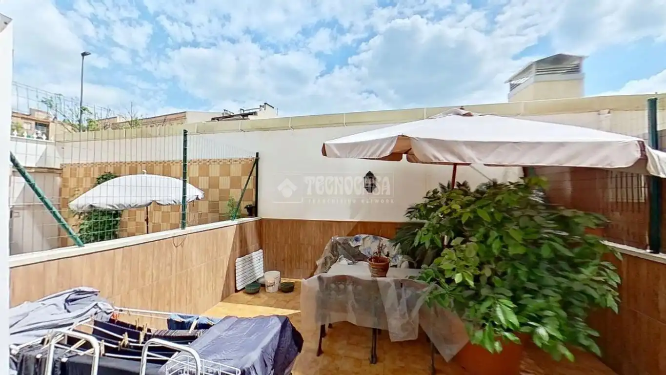 Terraza de Piso en venta en Manresa con Terraza, Trastero y Amueblado