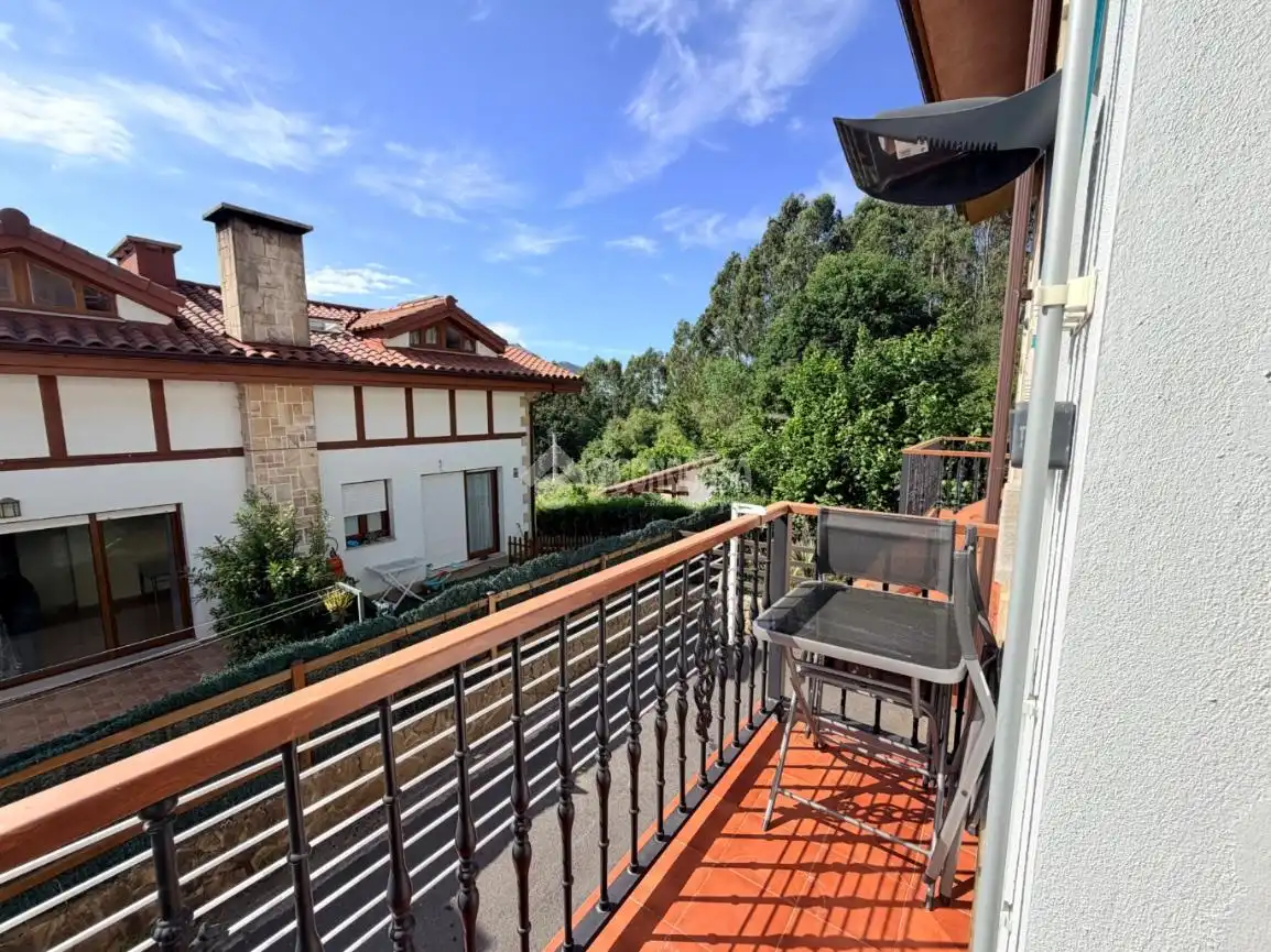 Terraza de Casa adosada en venta en Guriezo con Calefacción, Jardín privado y Balcón