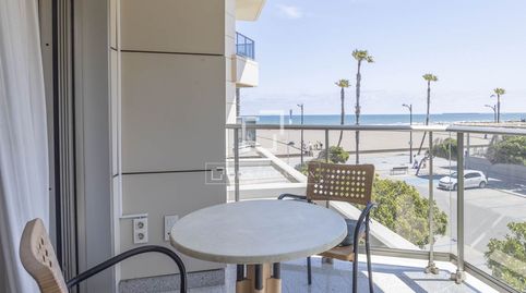 Piso en venta en primera línea en la playa de la Patacona, Valencia