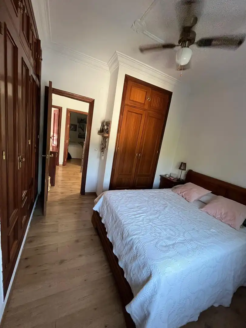 Dormitori de Casa adosada en venda en El Puerto de Santa María amb Aire condicionat, Jardí privat i Parquet