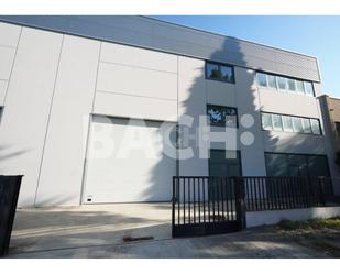 Exterior view of Industrial buildings for sale in Vic