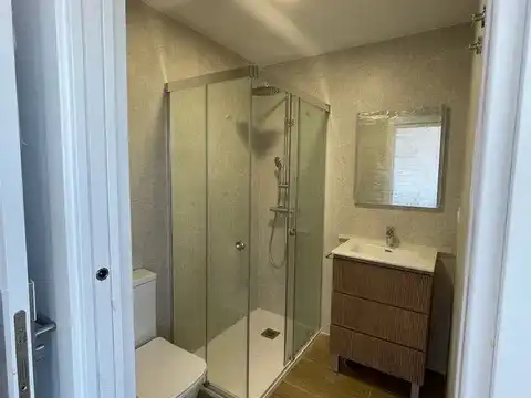 Badezimmer von Wohnung zur Miete in A Coruña Capital  mit Klimaanlage und Terrasse
